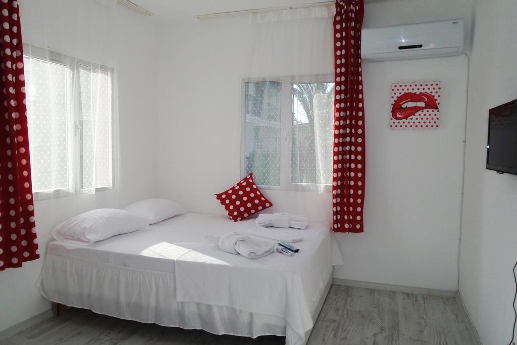 Fullmoon Rooms Cesme Exterior foto