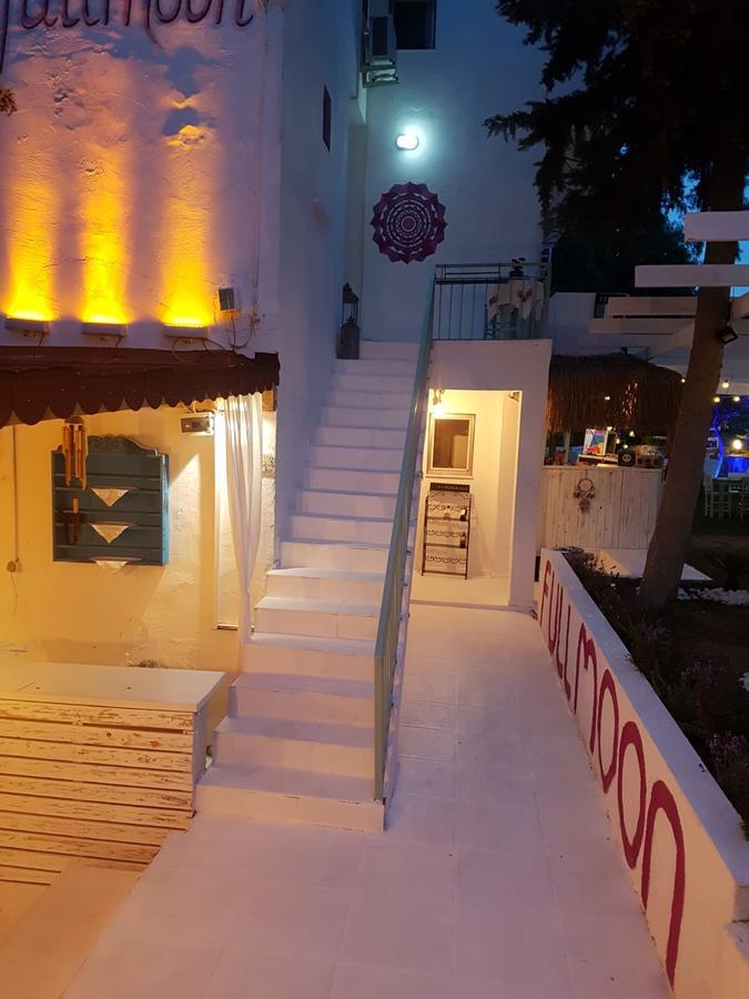 Fullmoon Rooms Cesme Exterior foto