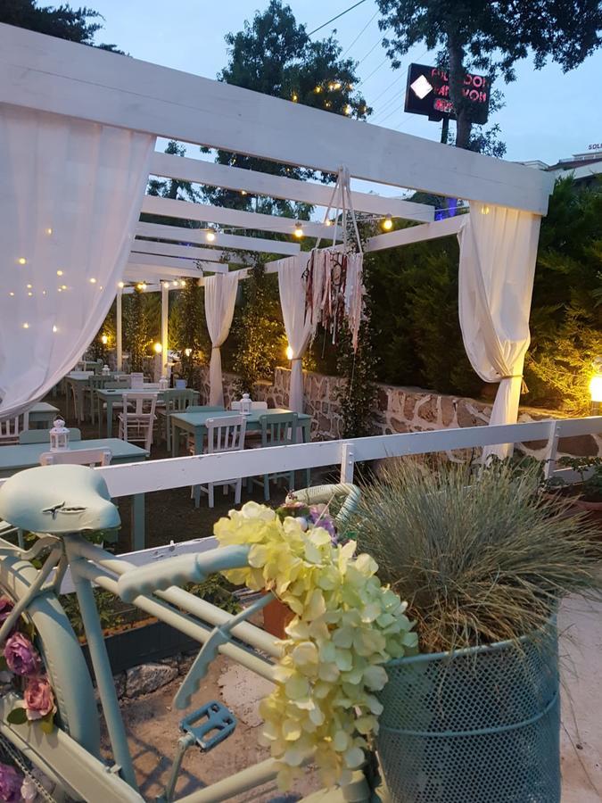 Fullmoon Rooms Cesme Exterior foto