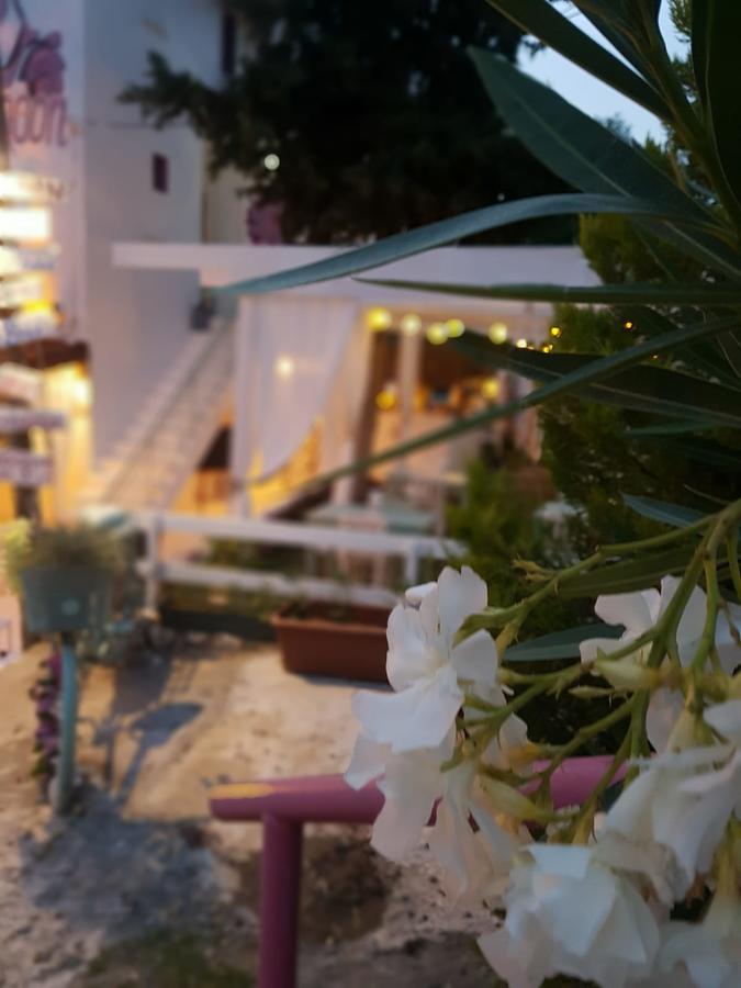 Fullmoon Rooms Cesme Exterior foto