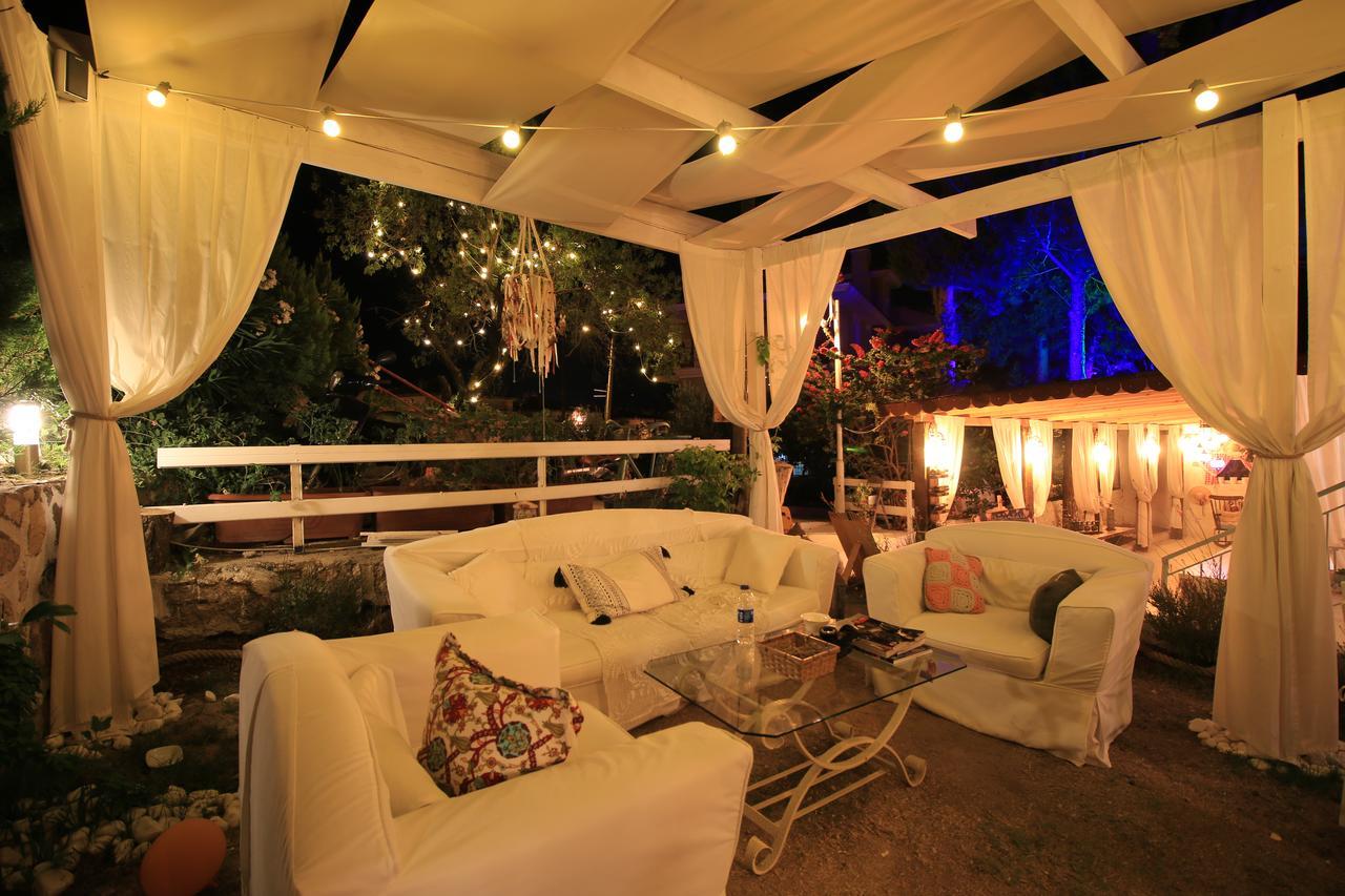 Fullmoon Rooms Cesme Exterior foto