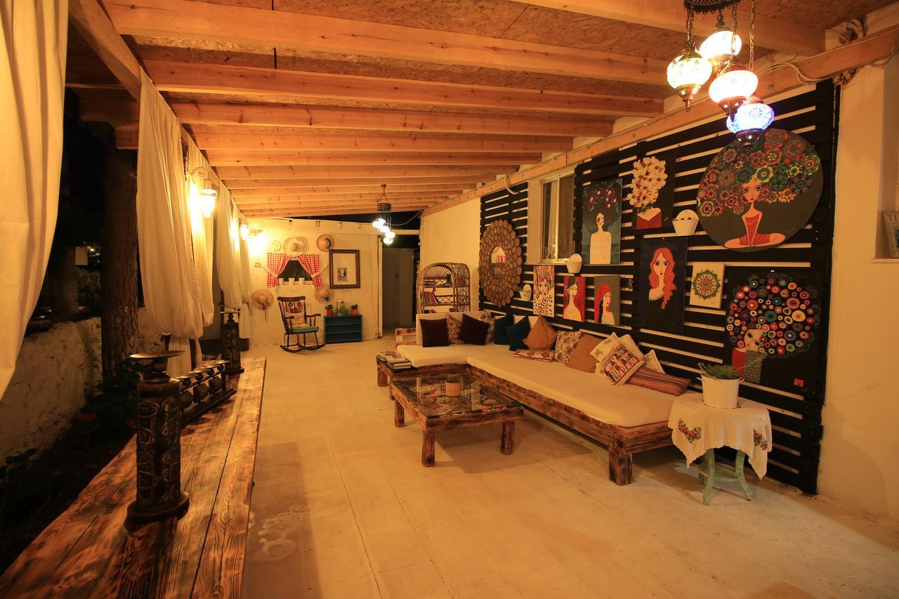 Fullmoon Rooms Cesme Exterior foto